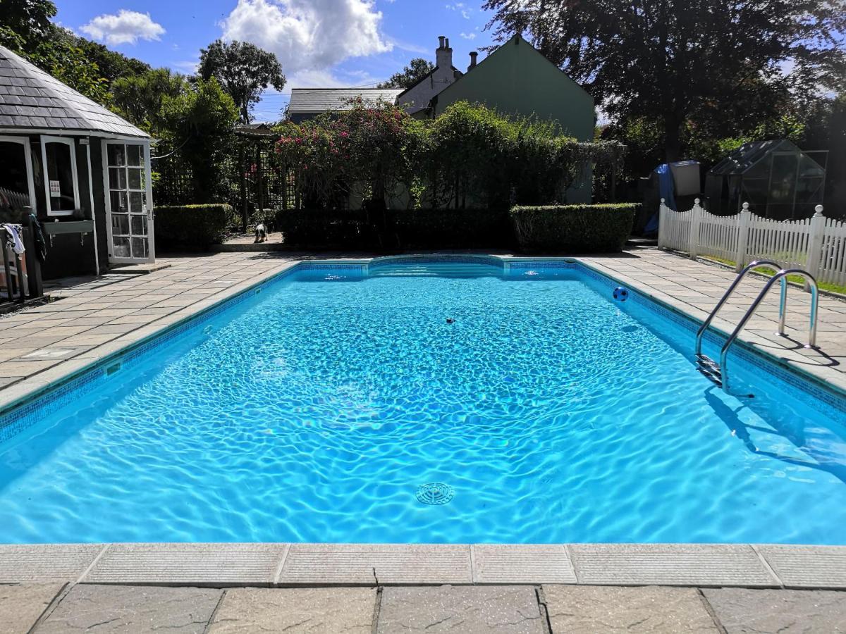 Captivating Isolde Cottage With Pool Near St Ives Camborne Exterior foto
