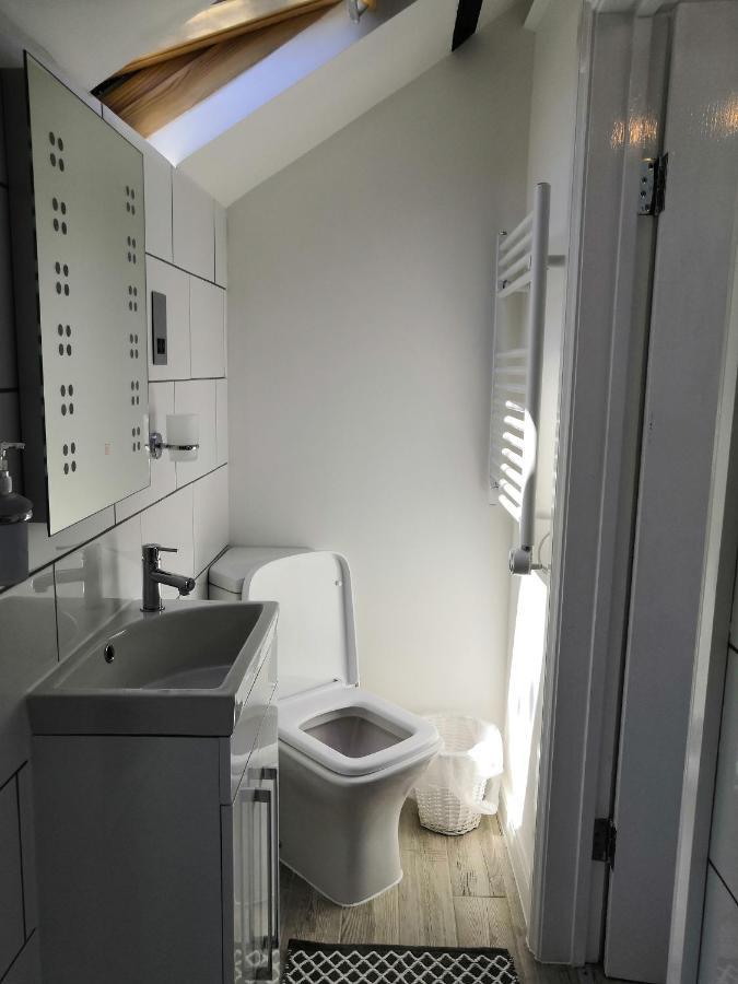 Captivating Isolde Cottage With Pool Near St Ives Camborne Exterior foto